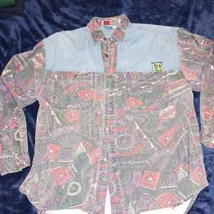 Vtg Denim abstract Red Eraser Button Up All Over Design M 90s Mosaic Rockabilly